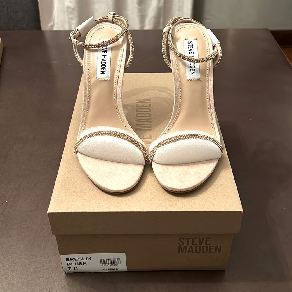 Breslin Steve Madden Heel